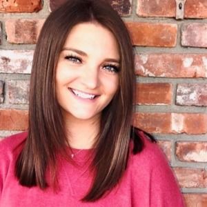 Meet your Posher, Alyson